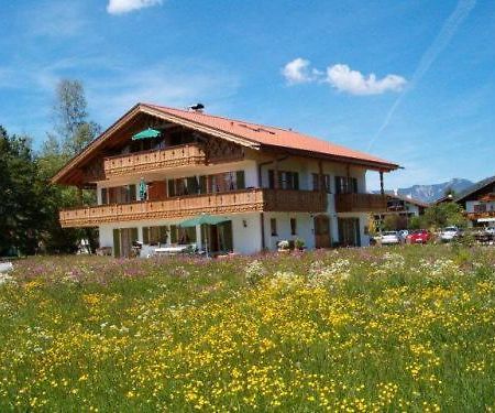Gaestehaus Bernhard Krün Εξωτερικό φωτογραφία